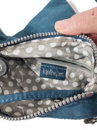 Kipling/ Bandolera plana azulina