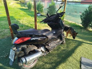 Yamaha XMAX 125cc Negra