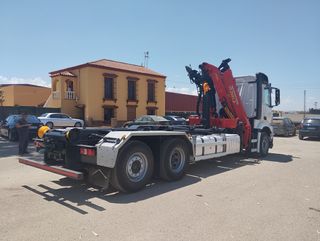 Mercedes AROCS 25 51-CAMIONES GANCHO CON GRUA