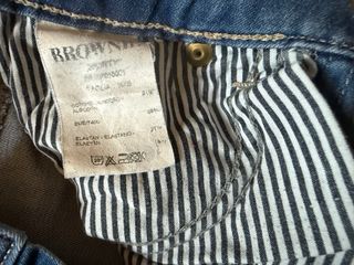 Pantalón vaquero Brownie con raya lateral