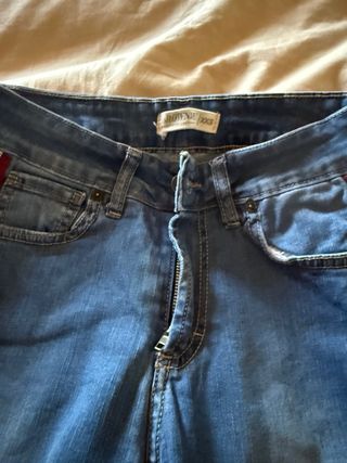 Pantalón vaquero Brownie con raya lateral