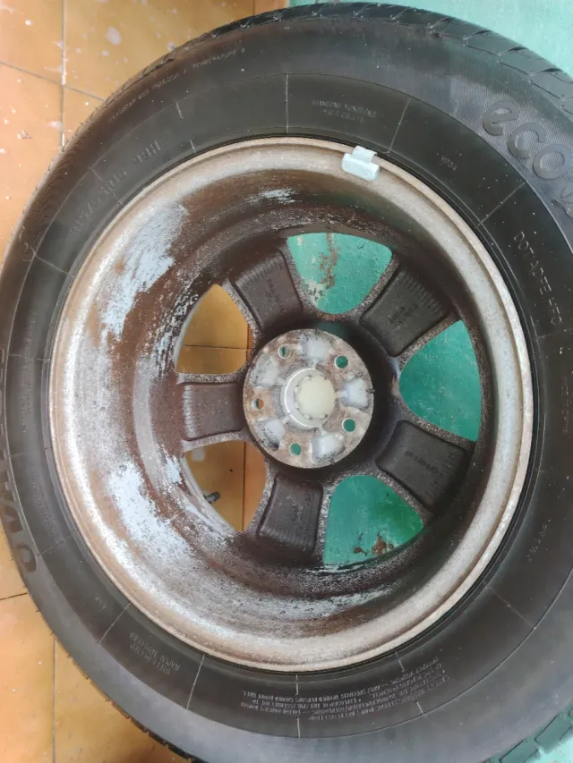 Rueda completa Kia Sportage llanta 16