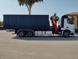 Mercedes AROCS 25 51-CAMIONES GANCHO CON GRUA