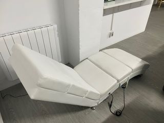 Tumbona masaje polipiel blanca URGE VENDER