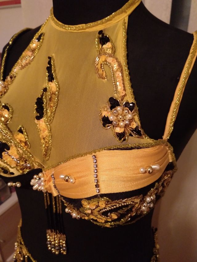 Traje Danza Oriental Negro y Amarillo