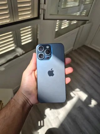 iPhone 15 Pro Max Azul/Gris