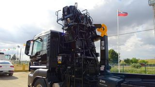 MAN TGS 26 440-CAMIONES GANCHO CON GRUA