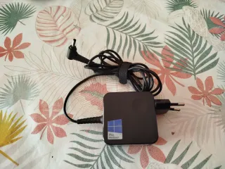 Cargador Lenovo Miix 510/520 tablet-pc