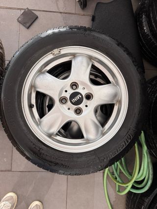 Ruedas con neumáticosy llantas de MINI 175/65R15