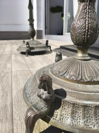 Mesa de centro ovalada mármol y metal