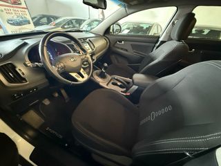 KIA Sportage 2016. etiqueta C. techo + navi