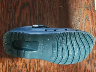 Zuecos azules para mujer