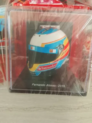 Caschi Ferrari Fernando Alonso Libro + Mini Casco