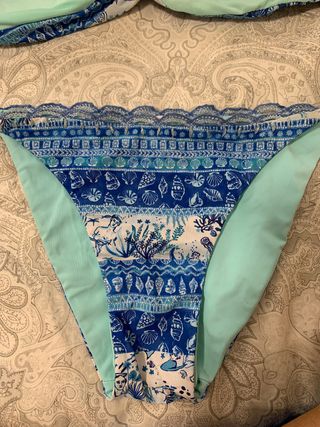 Bikini azul y turquesa