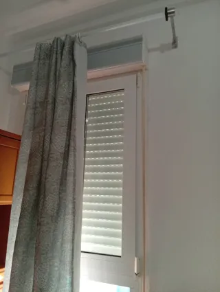 SE ALQUILA HABITACIÓN PARA PAREJA  693952833