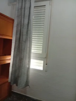 SE ALQUILA HABITACIÓN PARA PAREJA  693952833