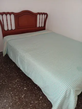 SE ALQUILA HABITACIÓN PARA PAREJA  693952833
