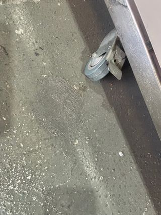 Estantería de exposición cromada Negociable