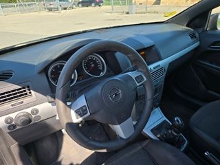 Opel Astra 2007