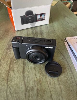 Cámara Sony ZV-1F Negra