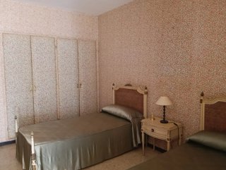 Dormitorio completo: 2 camas de 90cm