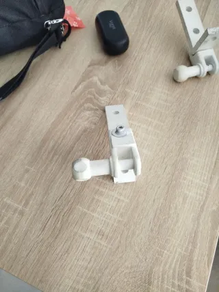 Soporte toldo caravana blanco