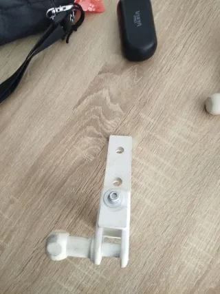 Soporte toldo caravana blanco