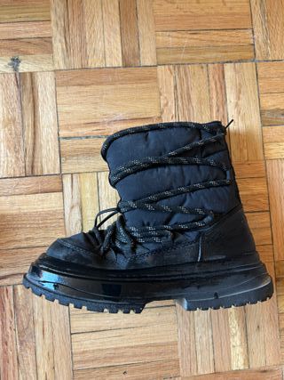 Botas de montaña para niño, cómodas y abrigadas .