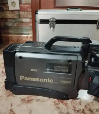 Videocámara Panasonic M9000 s-vhs y vhs accesorios