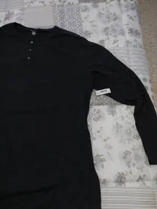 Camiseta Henley manga larga hombre negra