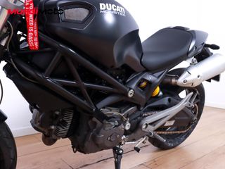 DUCATI MONSTER 696