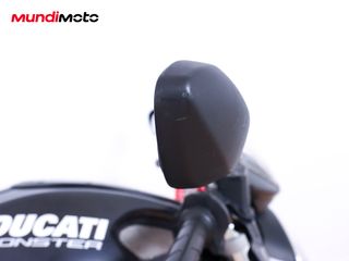 DUCATI MONSTER 696