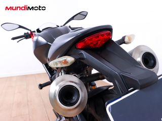 DUCATI MONSTER 696