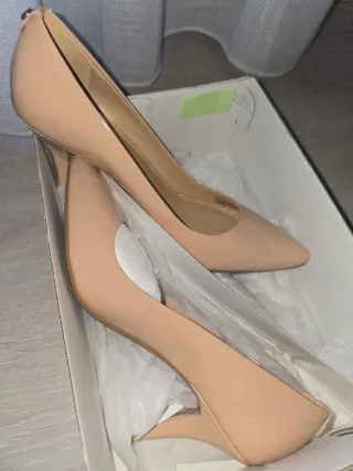 Zapatos de tacón Michael Kors beige