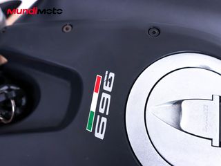DUCATI MONSTER 696