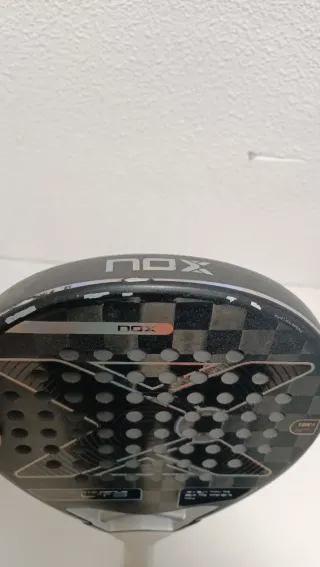 Pala de pádel NOX AT2 Genius Limited Edition