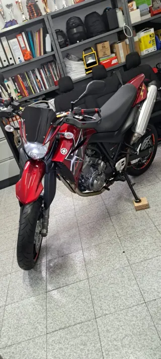 Yamaha XT 660X 2005 Supermotard Roja