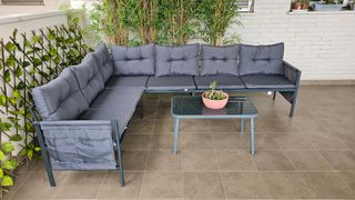 Conjunto Sofá esquinero mesa jardín terraza balcón