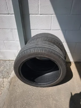 2 Neumáticos 245/40R17