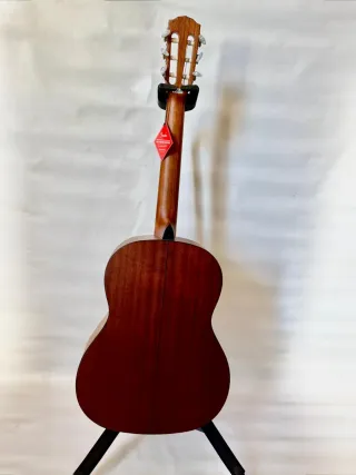 Guitarra Clásica Fender ESC105