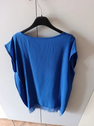 Blusa donna blu con pizzo