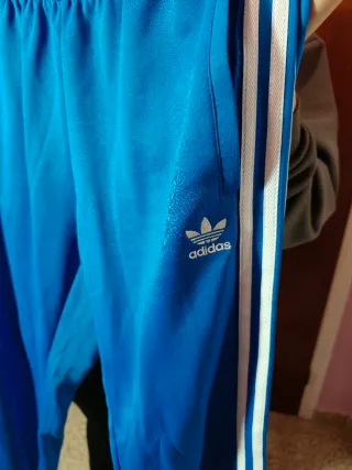Chaqueta y pantalón Adidas Superstar Azul
