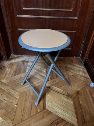 Taburete plegable metal y plástico