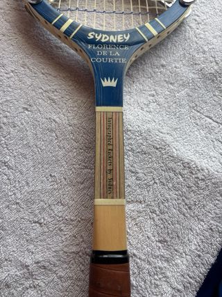 Raqueta de tenis antigua Sydney
