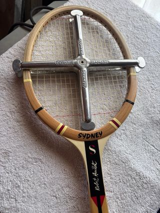 Raqueta de tenis antigua Sydney