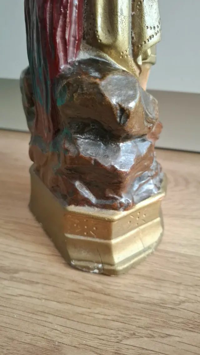 Figura Niño Jesús en Cruz