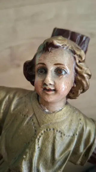 Figura grande Niño Jesús en Cruz
