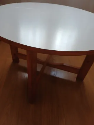 Mesa de centro redonda de madera