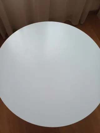 Mesa de centro redonda de madera