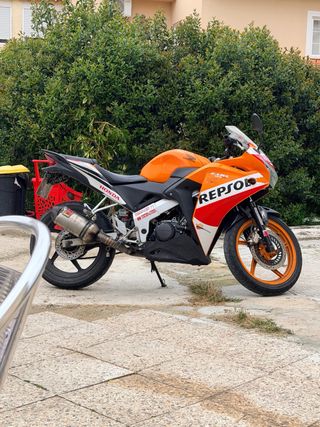 Honda CBR 125 R Repsol Sportbike